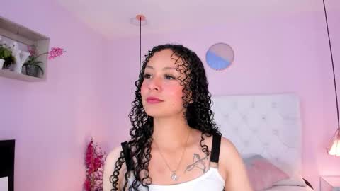 Snapshot of vivi_gh1 chatting on 01-19-26, 04:38 Vivi online show from 01-19-26, 04:38