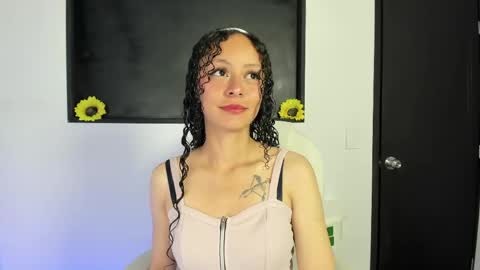 Snapshot of vivi_gh1 chatting on 04-25-26, 03:53 Vivi online show from 04-25-26, 03:53