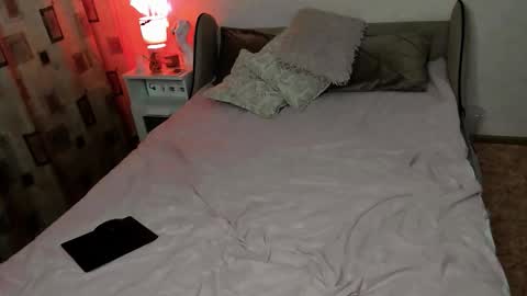 vivian_alison online show from 10-31-25, 09:05