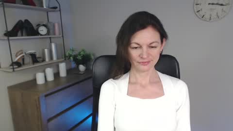 Vivian online show from 02-05-25, 07:50