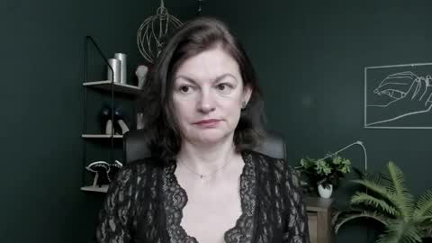 Snapshot of vivian_dream chatting on 04-27-26, 06:33 Vivian online show from 04-27-26, 06:33