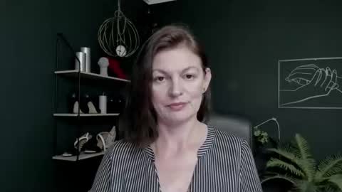 Snapshot of vivian_dream chatting on 07-01-26, 05:42 Vivian online show from 07-01-26, 05:42