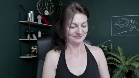 Snapshot of vivian_dream chatting on 07-17-26, 07:26 Vivian online show from 07-17-26, 07:26
