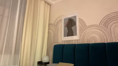 Vivian Evans online show from 02-10-26, 02:37