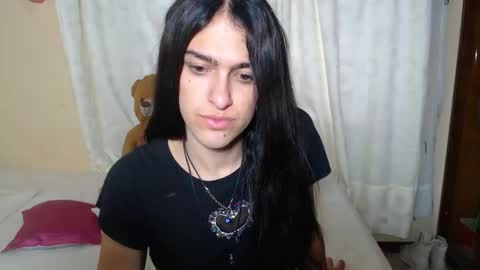 Snapshot of vivianalatin chatting on 02-04-26, 12:11 instagram Viviana73215 online show from 02-04-26, 12:11