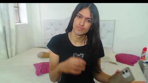 Snapshot of vivianalatin chatting on 04-14-26, 11:16 instagram Viviana73215 online show from 04-14-26, 11:16