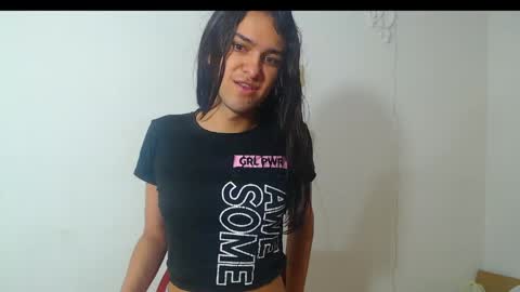 Snapshot of vivianalatin chatting on 04-16-26, 12:17 instagram Viviana73215 online show from 04-16-26, 12:17