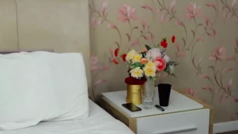 Snapshot of viviankiss chatting on 12-18-24, 11:02 Vivian online show from 12-18-24, 11:02