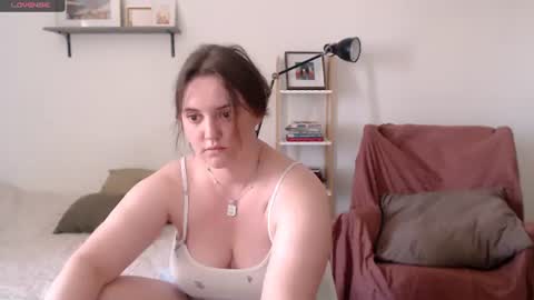 Snapshot of vivianmarble chatting on 07-18-26, 09:46 Lela online show from 07-18-26, 09:46