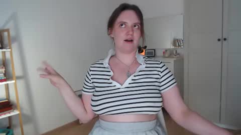 Snapshot of vivianmarble chatting on 07-26-26, 11:50 Lela online show from 07-26-26, 11:50
