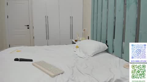 Vivian online show from 03-22-26, 03:32