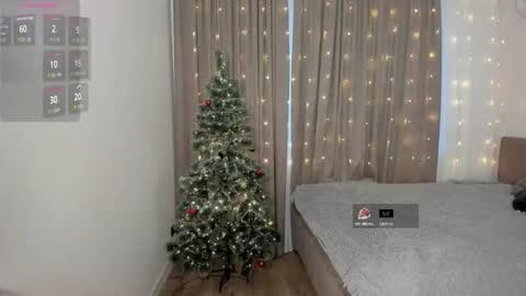 viviannayt online show from 12-15-25, 12:20