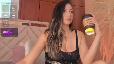 Snapshot of vivianne_scott chatting on 05-28-26, 12:57 Vivi online show from 05-28-26, 12:57