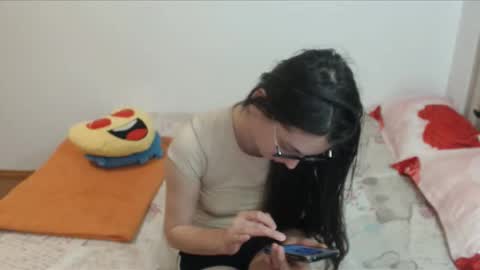Vivian Gray online show from 10-22-25, 07:57