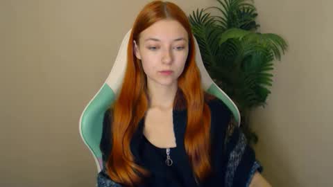 Vivien online show from 11-20-25, 07:02