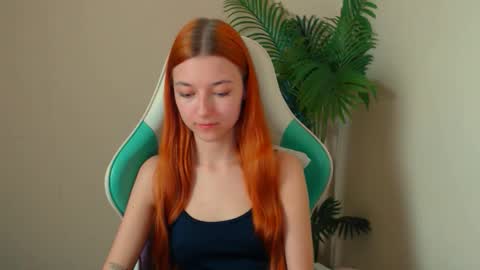 Vivien online show from 04-10-26, 06:34