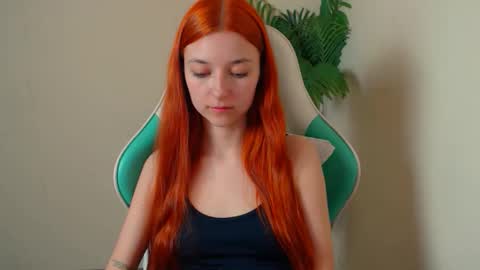 Vivien online show from 04-15-26, 07:58