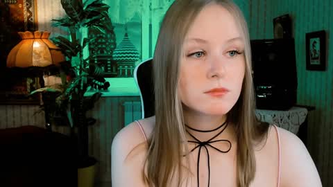 Vivien online show from 01-26-25, 09:08