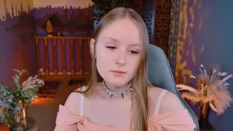 Vivien online show from 09-11-25, 09:09