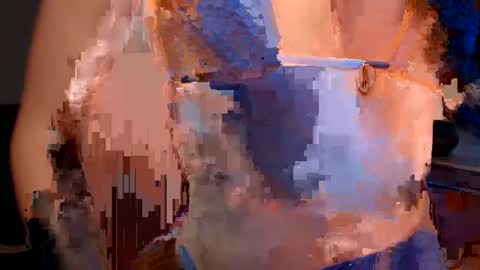 Vivienne online show from 03-05-25, 10:43