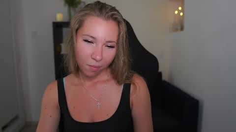 VivienVance online show from 07-14-26, 02:01