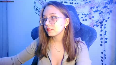 vivivivikkie online show from 10-05-25, 08:29