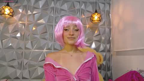 Snapshot of vixen_flutter chatting on 03-26-26, 12:00 Vixen online show from 03-26-26, 12:00