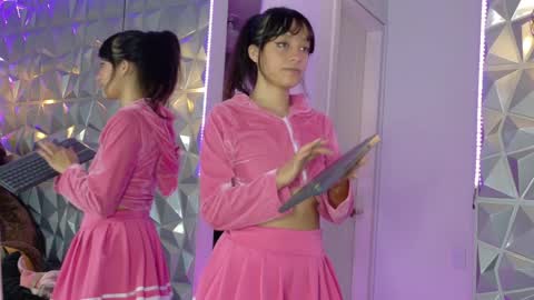 Snapshot of vixen_flutter chatting on 04-06-26, 11:22 Vixen online show from 04-06-26, 11:22