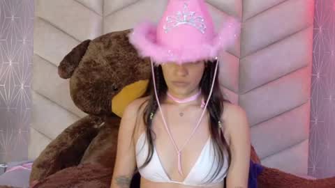 Snapshot of vixen_flutter chatting on 04-16-26, 09:39 Vixen online show from 04-16-26, 09:39