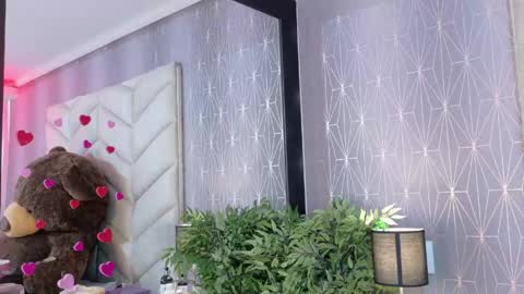 Snapshot of vixen_flutter chatting on 05-11-26, 04:04 Vixen online show from 05-11-26, 04:04