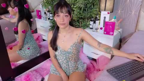 Snapshot of vixen_flutter chatting on 05-12-26, 11:40 Vixen online show from 05-12-26, 11:40