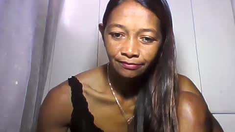 Snapshot of vixen_lina chatting on 06-22-26, 06:10 vixen_lina online show from 06-22-26, 06:10
