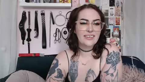 Snapshot of vixinvvitch chatting on 07-08-26, 05:06 VIXIN online show from 07-08-26, 05:06