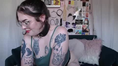Snapshot of vixinvvitch chatting on 07-28-26, 07:39 VIXIN online show from 07-28-26, 07:39