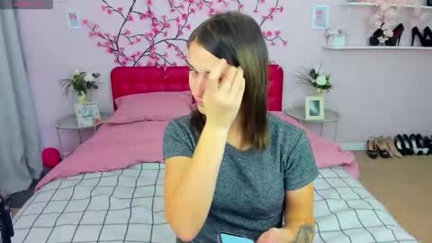 Vladlena online show from 10-17-25, 06:49