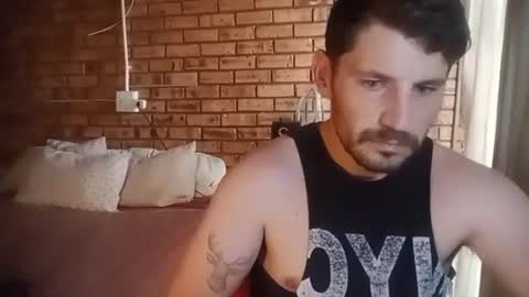 Snapshot of vmans11 chatting on 11-28-25, 01:03 Vmans11 online show from 11-28-25, 01:03