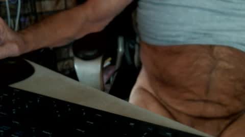 vnpg92 online show from 02-09-25, 09:17