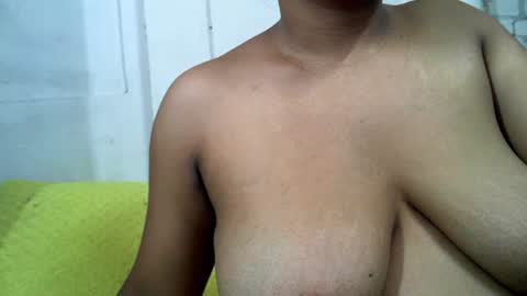 voagelle online show from 02-01-25, 02:24