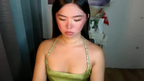 Snapshot of voganmarie chatting on 06-24-26, 03:27 voganmarie online show from 06-24-26, 03:27