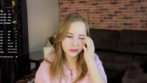 Snapshot of voidelaris chatting on 01-08-26, 06:21 Elaris online show from 01-08-26, 06:21