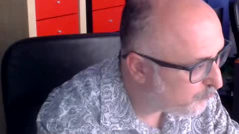 Snapshot of volpi72 chatting on 05-26-26, 11:28 volpi72 online show from 05-26-26, 11:28