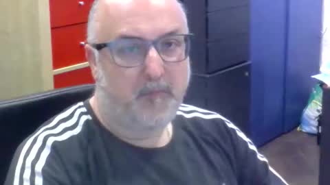 Snapshot of volpi72 chatting on 06-01-26, 08:16 volpi72 online show from 06-01-26, 08:16