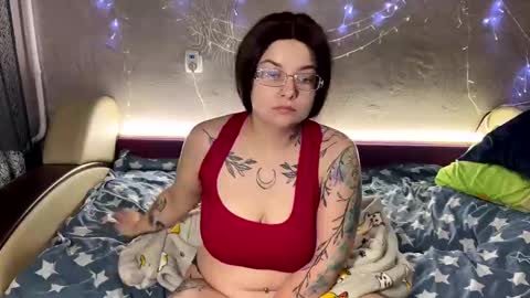 Snapshot of volshebnik_130 chatting on 02-01-25, 05:37 Volshebnik1302 online show from 02-01-25, 05:37