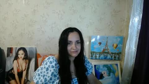 Snapshot of voulezvous_angel chatting on 05-28-26, 04:43 voulezvous_angel online show from 05-28-26, 04:43