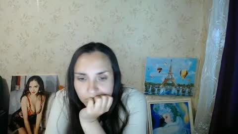 Snapshot of voulezvous_angel chatting on 05-29-26, 05:05 voulezvous_angel online show from 05-29-26, 05:05