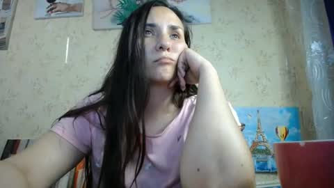 Snapshot of voulezvous_angel chatting on 06-08-26, 04:18 voulezvous_angel online show from 06-08-26, 04:18