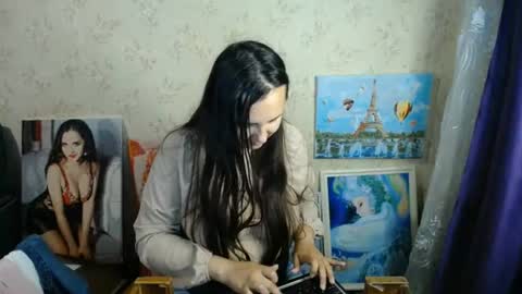 Snapshot of voulezvous_angel chatting on 06-22-26, 05:10 voulezvous_angel online show from 06-22-26, 05:10