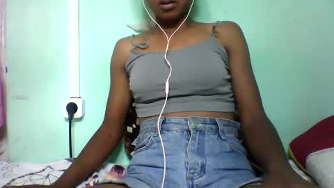 Snapshot of vounialdy chatting on 01-30-25, 05:39 vounialdy online show from 01-30-25, 05:39