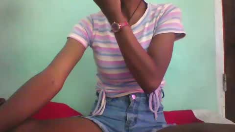 Snapshot of vounialdy chatting on 02-11-25, 06:51 vounialdy online show from 02-11-25, 06:51