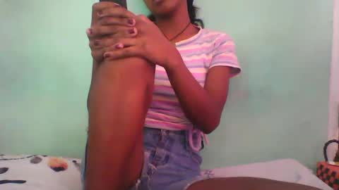 Snapshot of vounialdy chatting on 02-12-25, 05:37 vounialdy online show from 02-12-25, 05:37